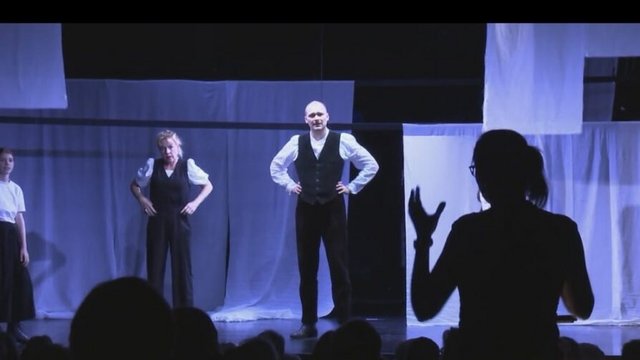 Self-confident appearance and stage presence